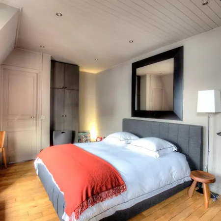 Apartment Appartement Place Des Victoires