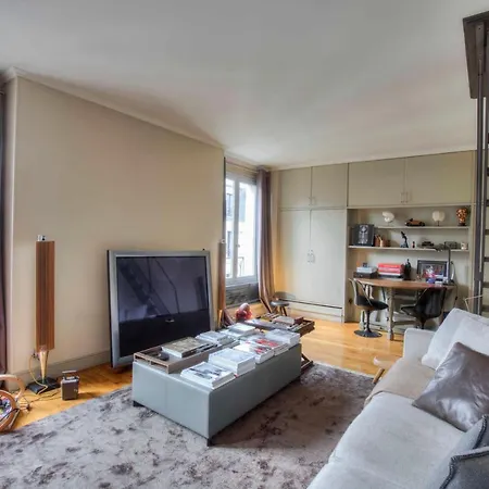 Apartment Appartement Place Des Victoires
